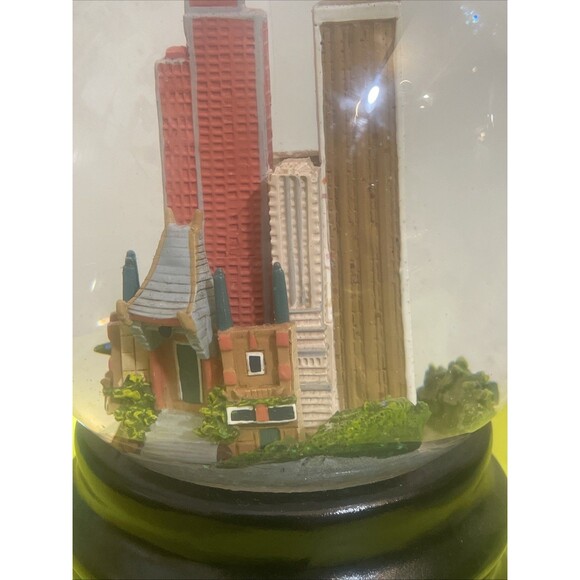 Vintage Rare Los Angeles California LA Musical Snow Globe Excellent - Picture 5 of 9